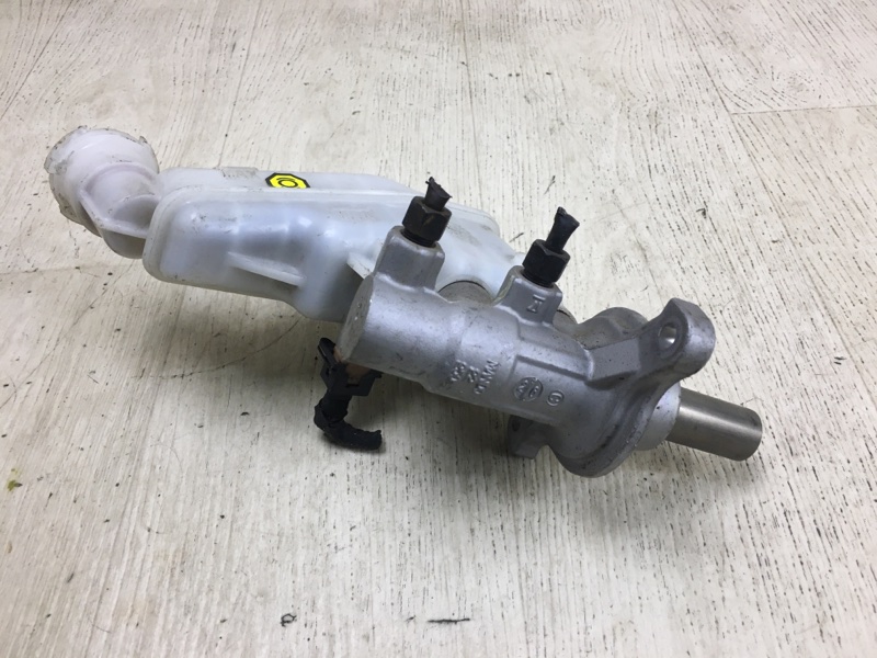 Главный тормозной цилиндр HYUNDAI ELANTRA MD 10-15 MD 1.8 G4NB
