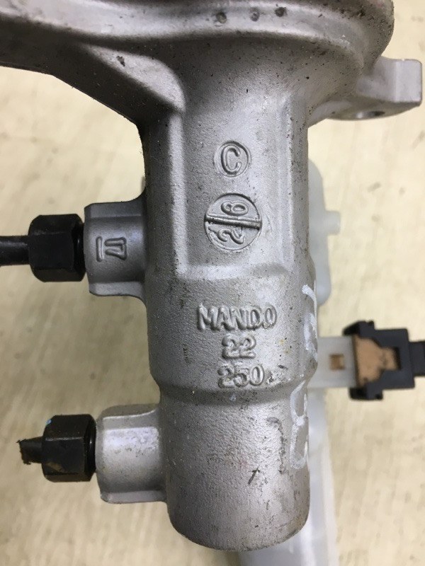 Главный тормозной цилиндр ELANTRA MD 10-15 2013 MD 1.8 G4NB