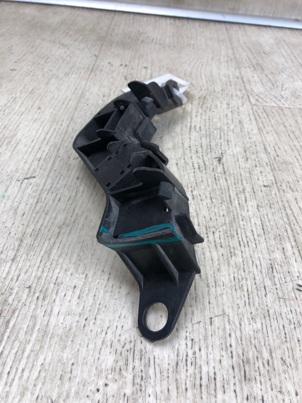 Кронштейн заднего бампера левый HONDA ACCORD CU8 / TSX 08-14 CU2 2.4 K24Z3