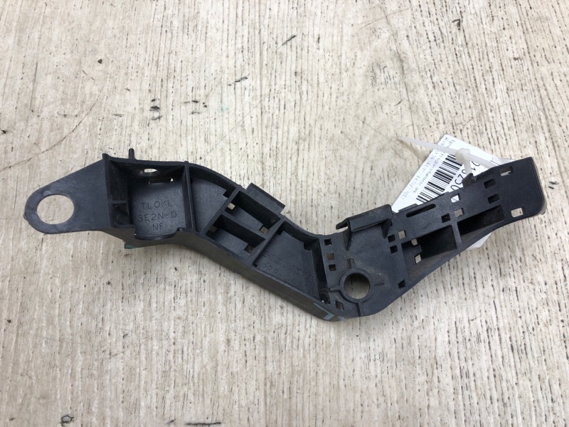 Кронштейн заднего бампера левый ACCORD CU8 / TSX 08-14 2012 CU2 2.4 K24Z3