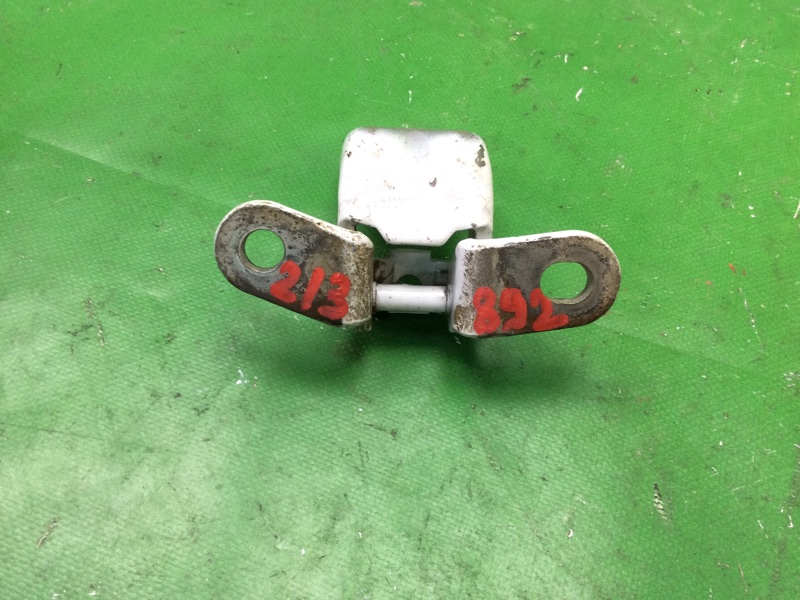 Петля двери нижняя задняя правая KIA SORENTO XM 09-14 2012 XM 2.4 G4KJ 79360-2B020 Б/У