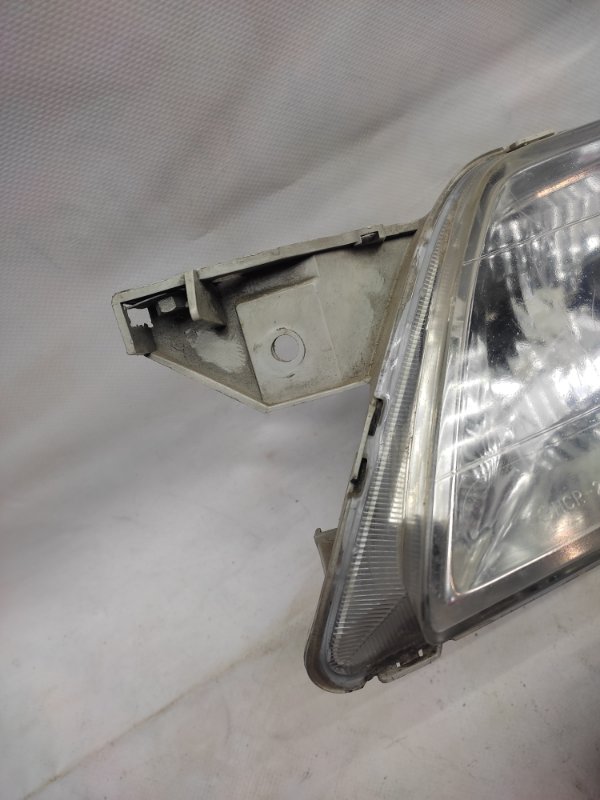 Фара передняя левая MAZDA PREMACY 98-03