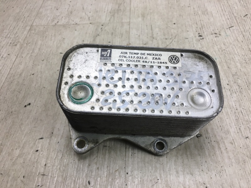 Теплообменник двигателя VOLKSWAGEN JETTA USA 10-17 2011 162 CBTA 2.5L 07K 117 021 C Б/У