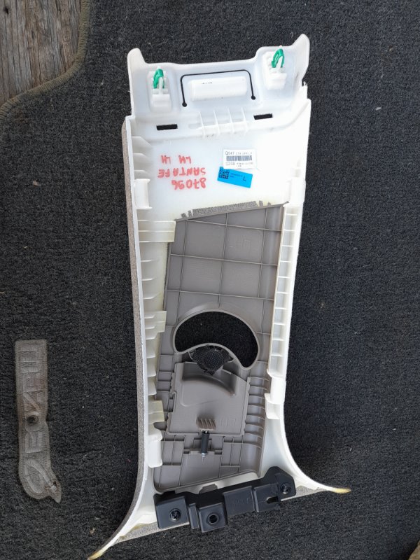 Накладка на стойку кузова SANTA FE (TM) 18-23