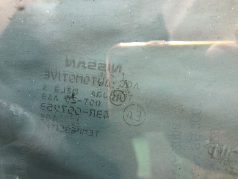 Стекло двери заднее правое JUKE 10-19 2012 Хетчбек 1.6 MR16DDT