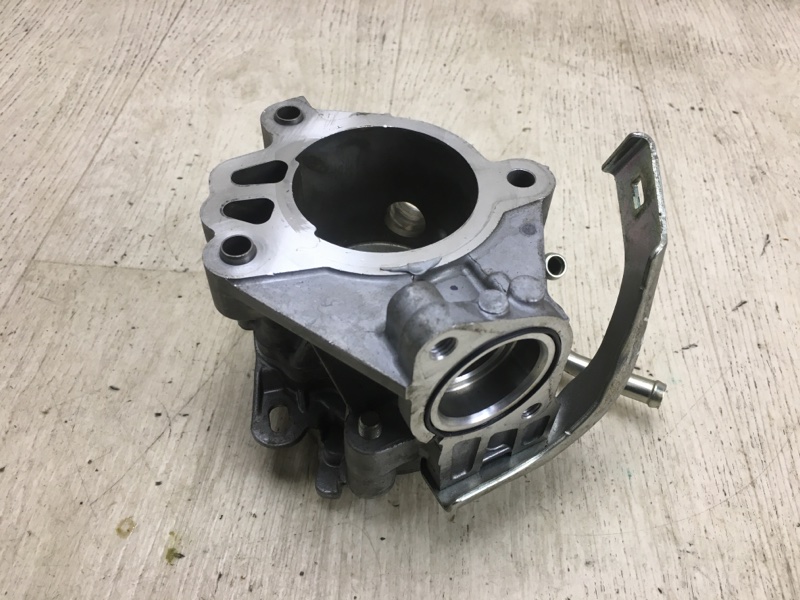 Запчасть вакуумный насос MAZDA 3 BM 13-19 2016 BM 2.0 PE-VPS P54G-18G00 Б/У Вакуумный насос MAZDA 3 BM 13-19 2016 BM 2.0 PE-VPS P54G-18G00 Б/У