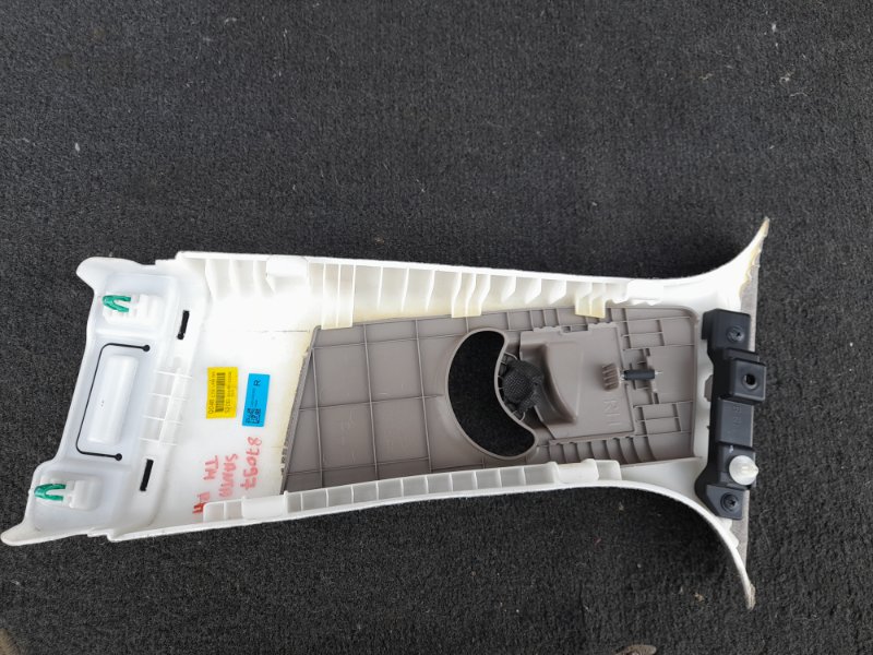 Накладка на стойку кузова SANTA FE (TM) 18-23