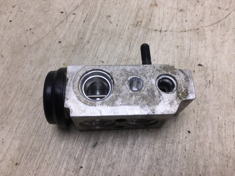 Клапан кондиционера FORTE/CERATO TD 08-13 2009 TD 2.0 G4KD Клапан кондиционера FORTE/CERATO TD 08-13 2009 TD 2.0 G4KD