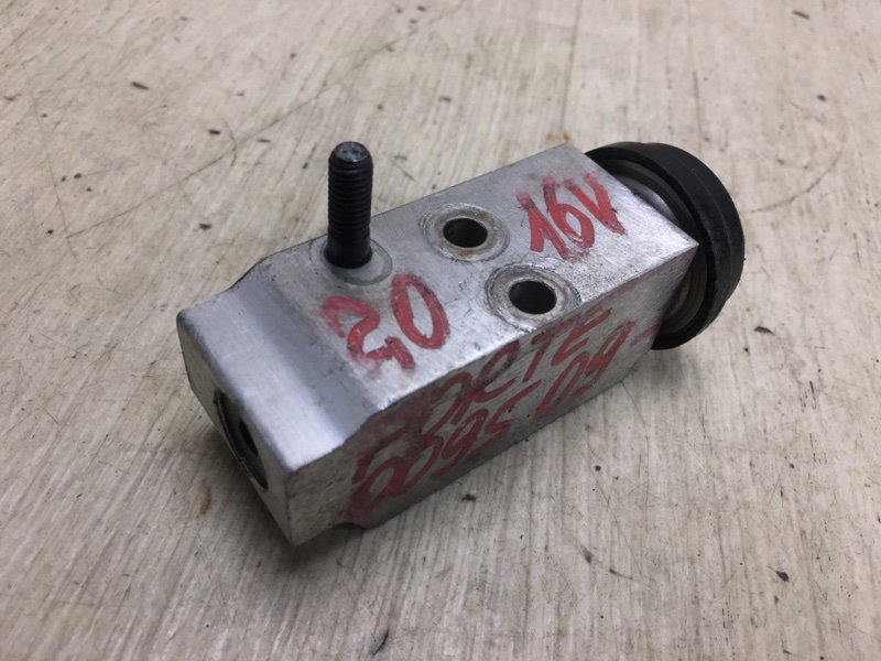 Клапан кондиционера KIA FORTE/CERATO TD 08-13 TD 2.0 G4KD Клапан кондиционера KIA FORTE/CERATO TD 08-13 TD 2.0 G4KD