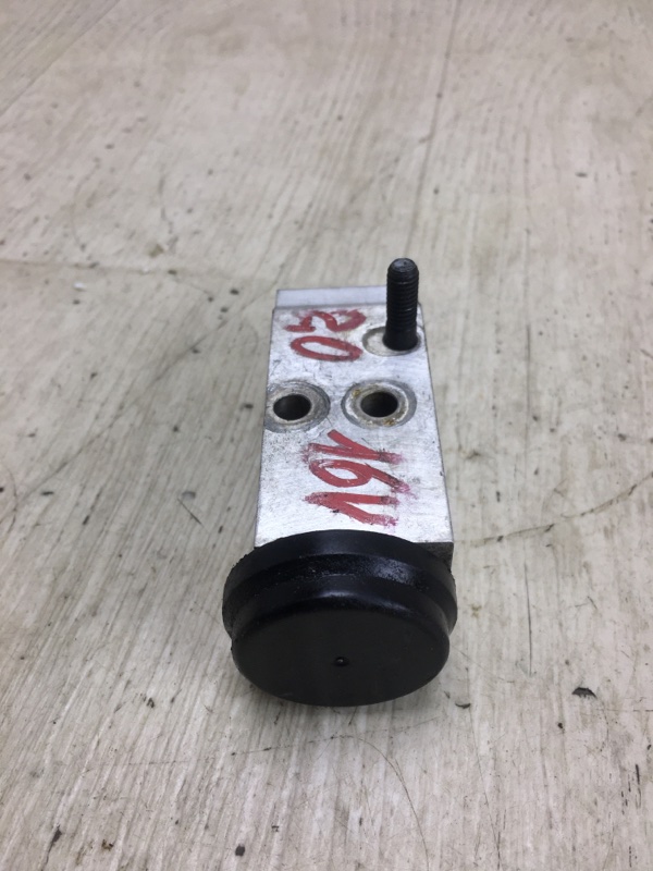 Клапан кондиционера FORTE/CERATO TD 08-13 2009 TD 2.0 G4KD Клапан кондиционера FORTE/CERATO TD 08-13 2009 TD 2.0 G4KD