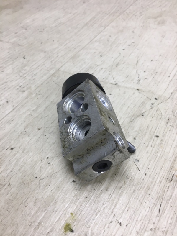 Клапан кондиционера SONATA YF 10-14 2012 YF 2.4 G4KK