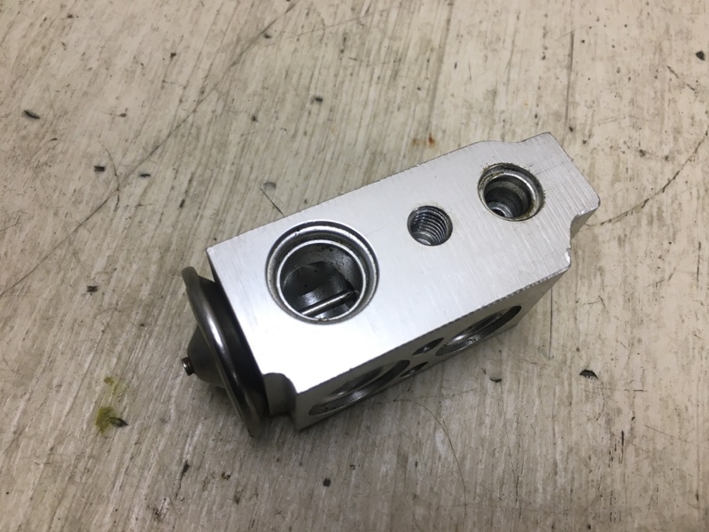 Клапан кондиционера FORTE/CERATO TD 08-13 2009 TD 2.0 G4KD