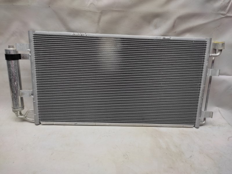 Радиатор кондиционера LEAF 10-17