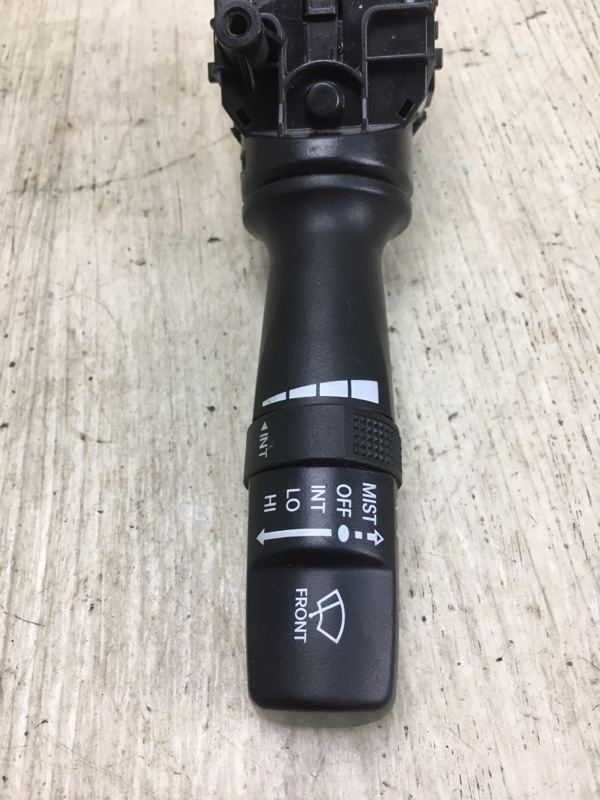 Подрулевой переключатель правый SONATA YF 10-14 2013 YF 2.4 G4KJ Подрулевой переключатель правый SONATA YF 10-14 2013 YF 2.4 G4KJ