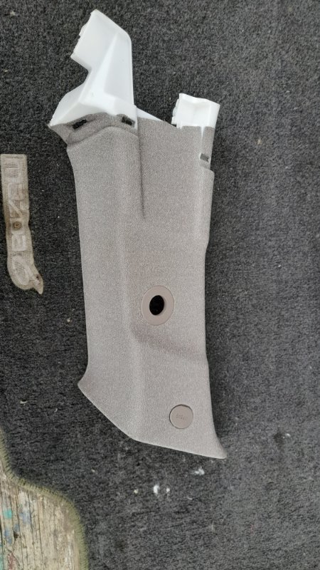 Накладка на стойку кузова SANTA FE (TM) 18-23