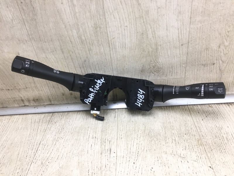 Запчасть подрулевой переключатель NISSAN PATHFINDER R52 12-21 2018 R52 3.5 VQ35DD 25560-3KA1C Б/У Подрулевой переключатель NISSAN PATHFINDER R52 12-21 2018 R52 3.5 VQ35DD 25560-3KA1C Б/У