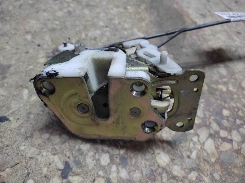 Замок двери задний левый MITSUBISHI PAJERO SPORT 96-09 Внедорожник 3.0 Замок двери задний левый MITSUBISHI PAJERO SPORT 96-09 Внедорожник 3.0