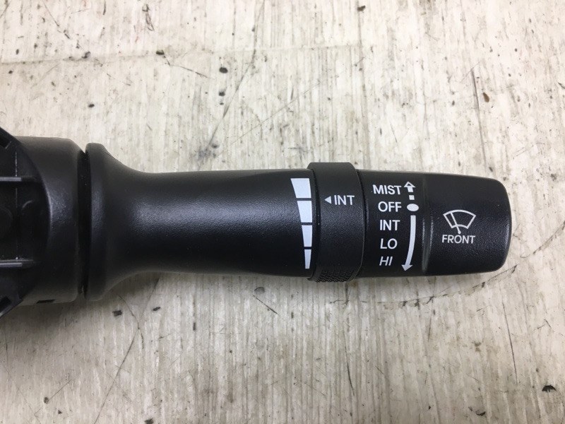 Подрулевой переключатель правый SORENTO XM 09-14 2012 XM 2.4 G4KJ Подрулевой переключатель правый SORENTO XM 09-14 2012 XM 2.4 G4KJ