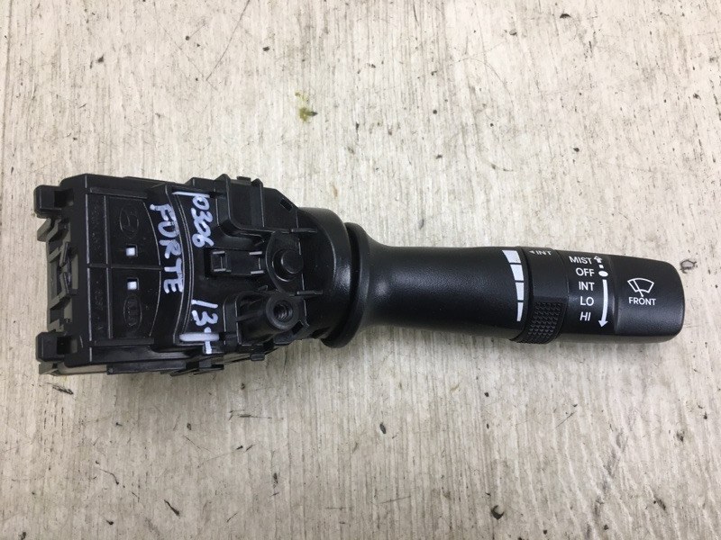 Запчасть подрулевой переключатель правый KIA FORTE YD 12- 2018 BD 2.0 G4NH 93420-1U000 Б/У Подрулевой переключатель правый KIA FORTE YD 12- 2018 BD 2.0 G4NH 93420-1U000 Б/У