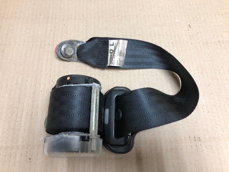 Ремень безопасности задний левый NISSAN JUKE 10-19 2012 Хетчбек 1.6 MR16DDT 88845-1KM0A Б/У