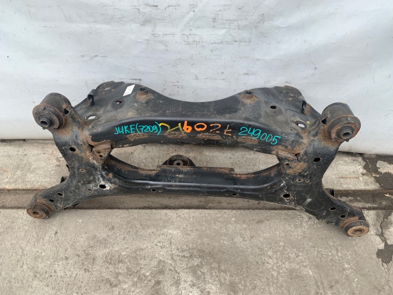Балка задней подвески JUKE 10-19 2012 Хетчбек 1.6 MR16DDT