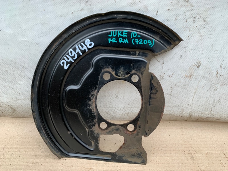 Защита тормозного диска передняя правая NISSAN JUKE 10-19 2012 Хетчбек 1.6 MR16DDT 41151-JU00A Б/У