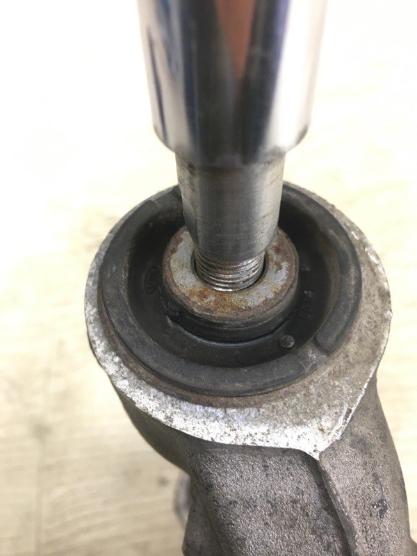 Рычаг задней подвески поперечный верхний левый SORENTO XM 09-14 2012 XM 2.4 G4KJ