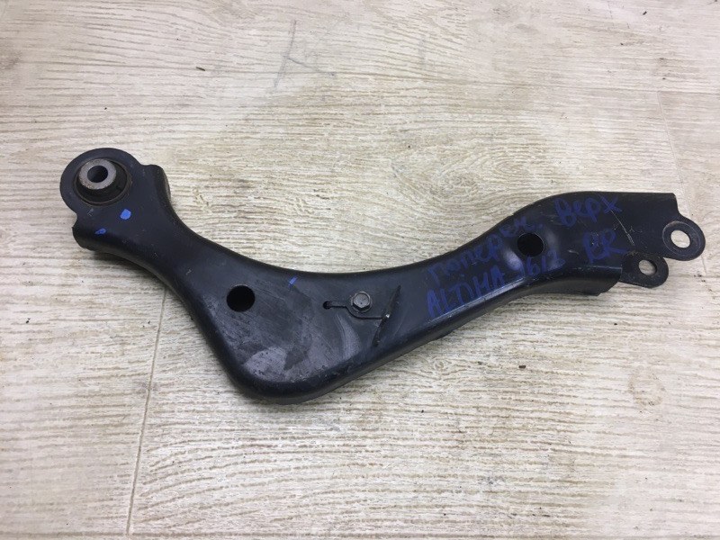 Рычаг задней подвески поперечный верхний NISSAN ALTIMA L33 12-18 2015 L33 2.5 QR25DE 55120-3TA0A Б/У