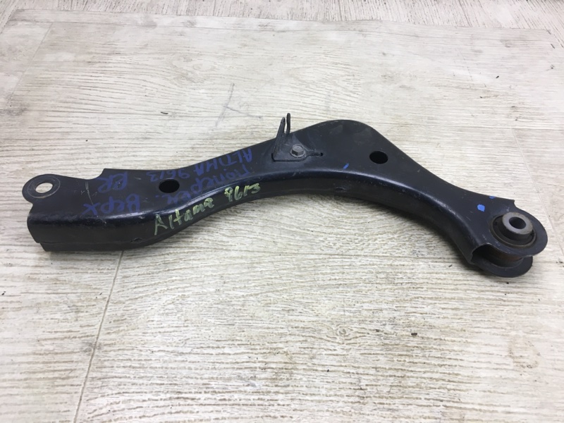 Рычаг задней подвески поперечный верхний ALTIMA L33 12-18 2015 L33 2.5 QR25DE