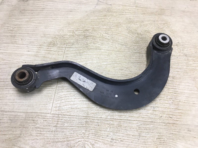 Рычаг задней подвески поперечный верхний VOLKSWAGEN PASSAT B7 11-15 A32 CBTA 2.5L