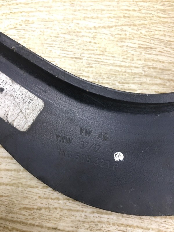 Рычаг задней подвески поперечный верхний PASSAT B7 11-15 2013 A32 CBTA 2.5L