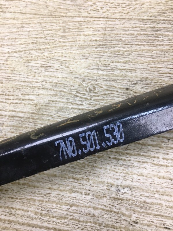 Рычаг задней подвески поперечный нижний правый PASSAT B7 11-15 2014 A32 1.8 CPRA