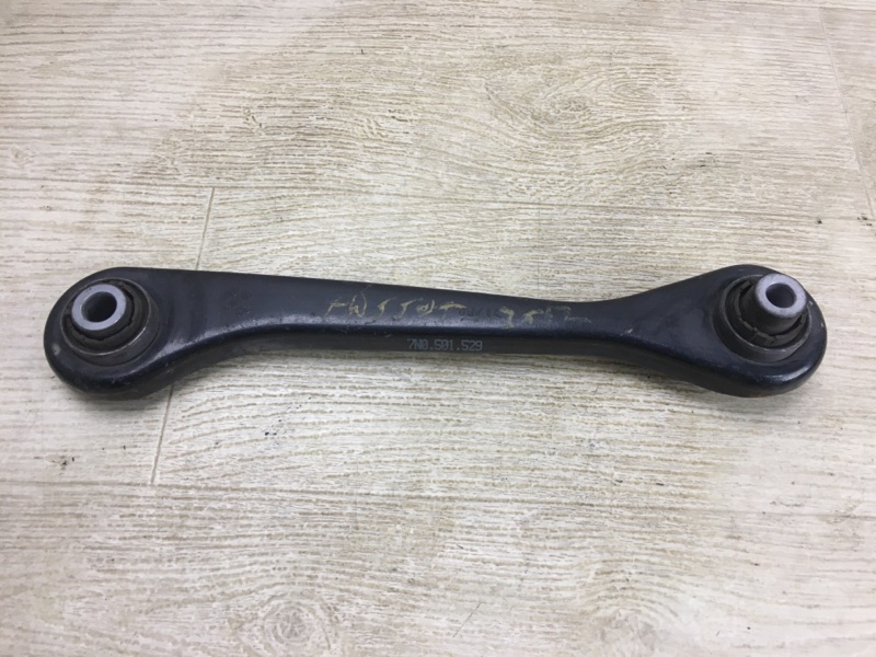 Рычаг задней подвески поперечный нижний левый VOLKSWAGEN PASSAT B7 11-15 2014 A32 1.8 CPRA 7N0 501 529 Б/У