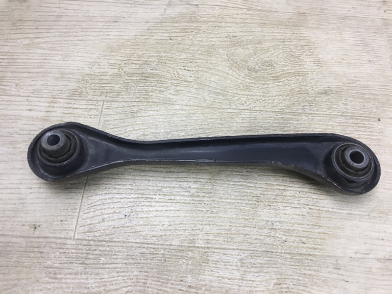 Рычаг задней подвески поперечный нижний левый VOLKSWAGEN PASSAT B7 11-15 A32 1.8 CPRA