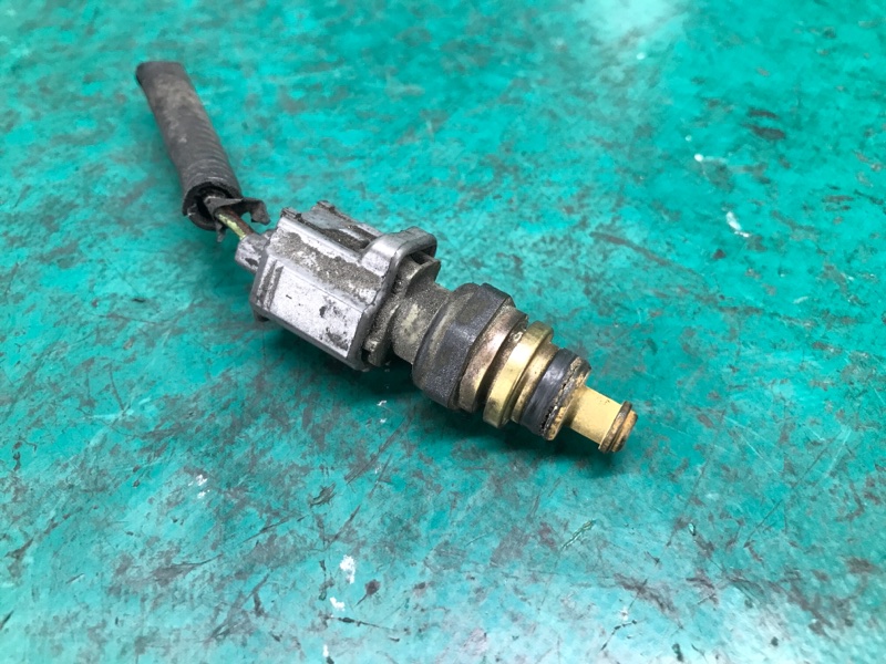 Датчик температуры охлаждающей жидкости TRIBUTE 00-07 2001 Внедорожник 3.0