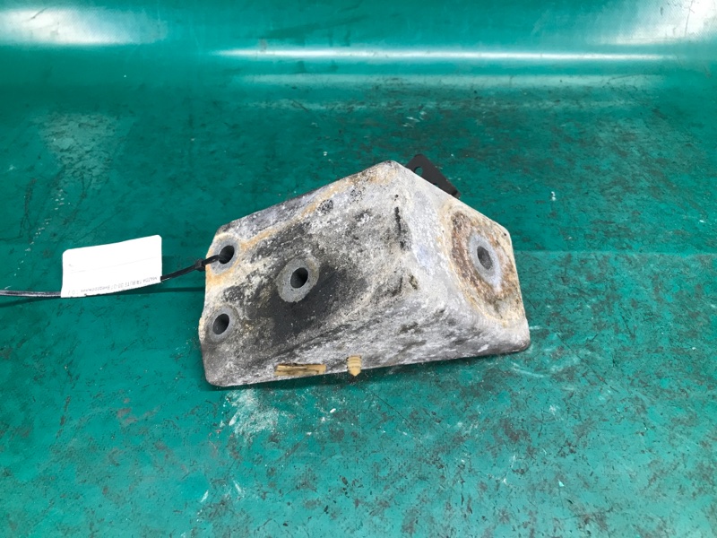 Кронштейн двигателя TRIBUTE 00-07 2001 Внедорожник 3.0