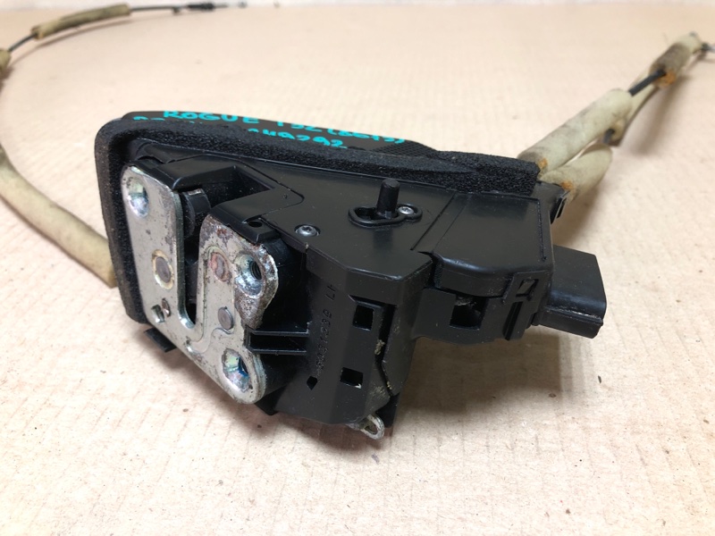 Замок двери задний левый X-TRAIL/ROGUE T32 13-20 2016 T32 2.5 QR25DE