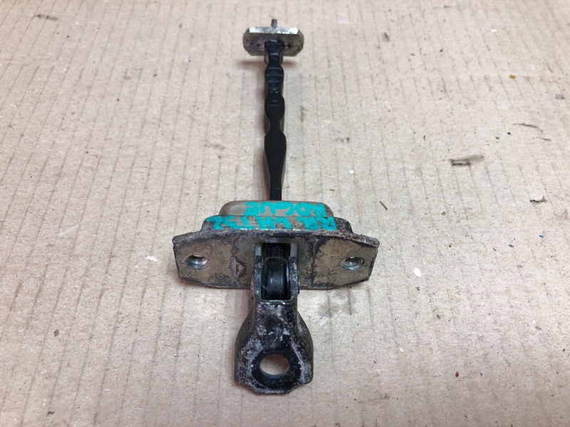 Ограничитель двери задний левый X-TRAIL/ROGUE T32 13-20 2016 T32 2.5 QR25DE Ограничитель двери задний левый X-TRAIL/ROGUE T32 13-20 2016 T32 2.5 QR25DE