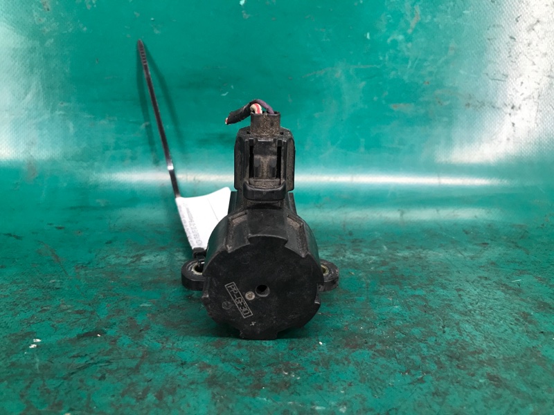 Клапан электромагнитный (вакуумный) TRIBUTE 00-07 2001 Внедорожник 3.0