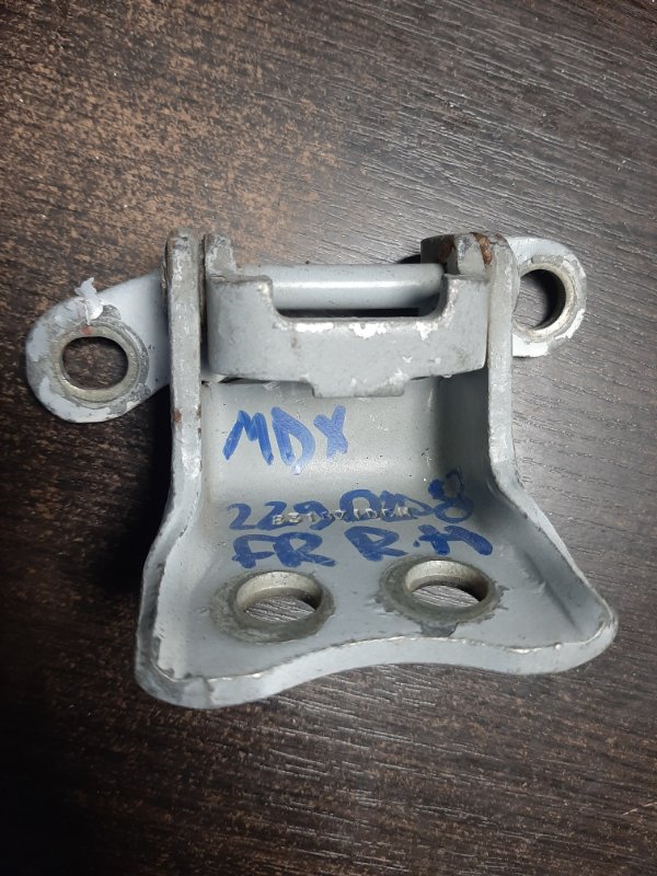 Запчасть петля двери нижняя передняя правая ACURA MDX (YD2) 06-13 2007 YD2 3.7 67420-SDA-A01ZZ Б/У Петля двери нижняя передняя правая ACURA MDX (YD2) 06-13 2007 YD2 3.7 67420-SDA-A01ZZ Б/У