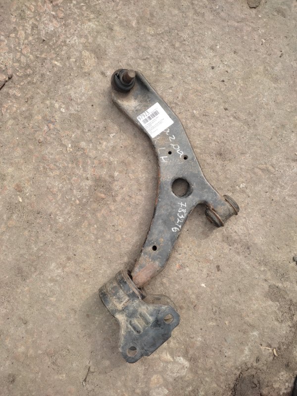 Рычаг передней подвески нижний передний левый MAZDA 3 BK 03-08 B32H-34-350D Б/У