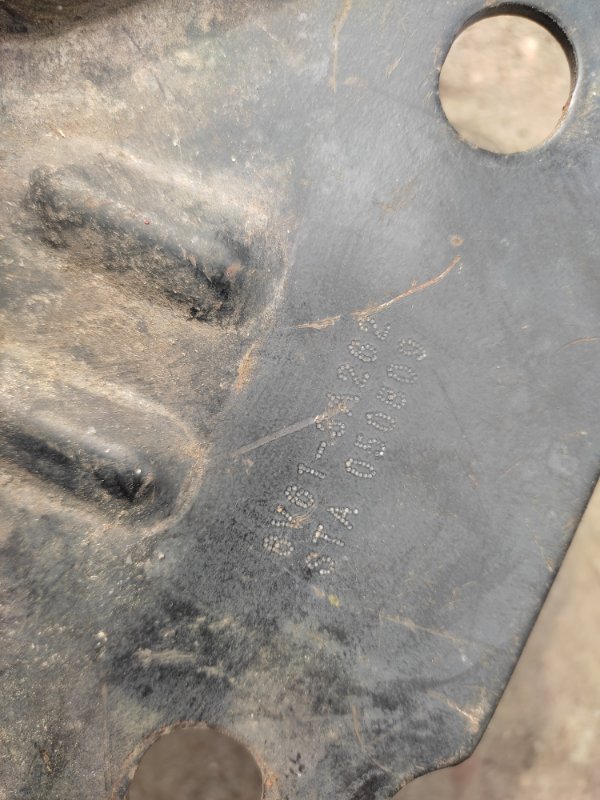 Рычаг передней подвески нижний передний левый MAZDA 3 BK 03-08