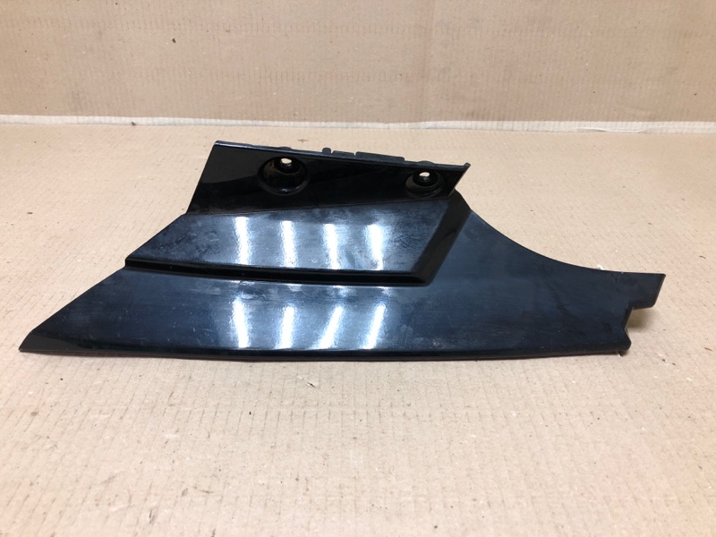 Спойлер крышки багажника задний правый X-TRAIL/ROGUE T32 13-20 2016 T32 2.5 QR25DE