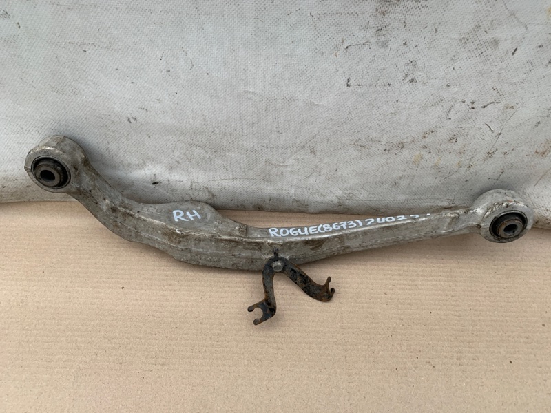 Рычаг задней подвески поперечный верхний правый NISSAN X-TRAIL/ROGUE T32 13-20 2016 T32 2.5 QR25DE 55120-JD02B Б/У