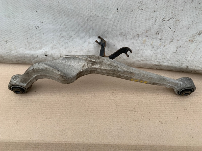 Рычаг задней подвески поперечный верхний правый NISSAN X-TRAIL/ROGUE T32 13-20 T32 2.5 QR25DE