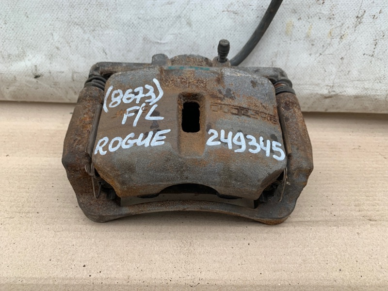 Суппорт тормозной передний левый X-TRAIL/ROGUE T32 13-20 2016 T32 2.5 QR25DE