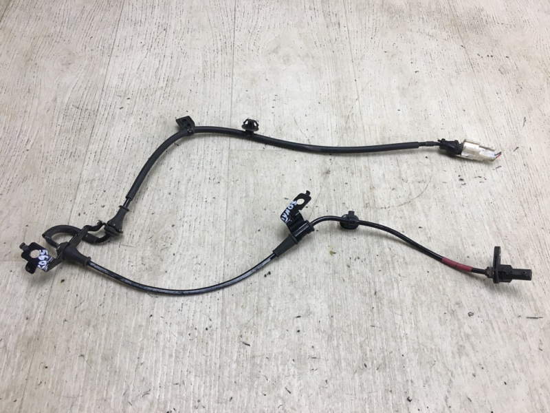 Датчик ABS передний правый SONATA LF 2014- 2015 LF 2.4 G4KJ Датчик ABS передний правый SONATA LF 2014- 2015 LF 2.4 G4KJ