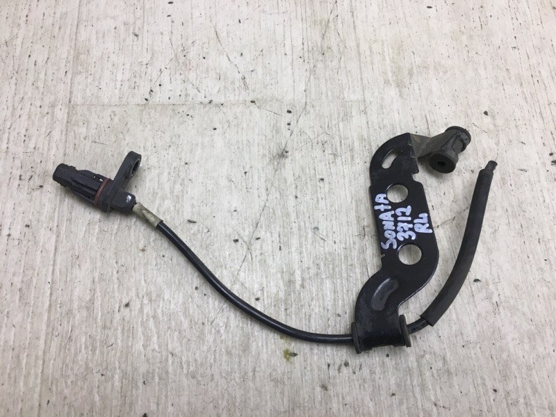 Запчасть датчик abs задний левый HYUNDAI SONATA YF 10-14 2012 YF 2.4 G4KK 59910-4R000 Б/У Датчик ABS задний левый HYUNDAI SONATA YF 10-14 2012 YF 2.4 G4KK 59910-4R000 Б/У