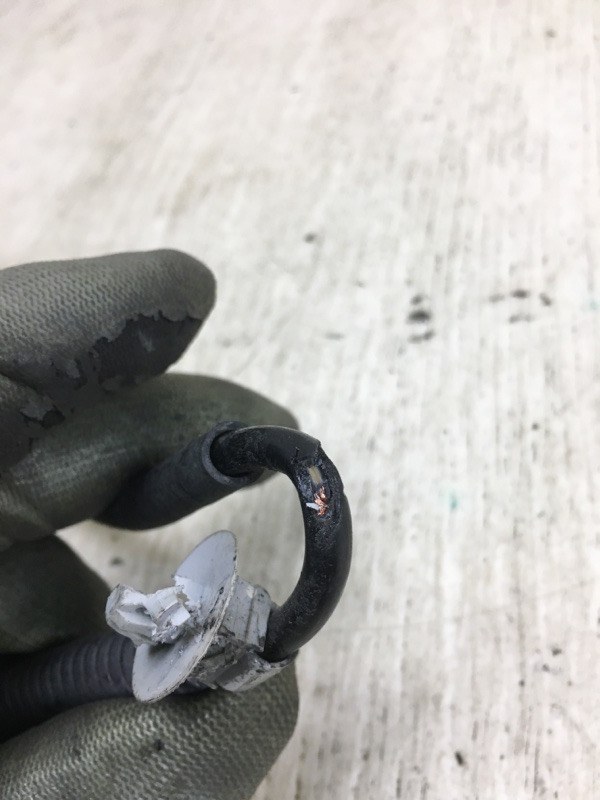 Датчик ABS передний левый RIO UB 2011-2017 2012 UB 1.6 G4FD Датчик ABS передний левый RIO UB 2011-2017 2012 UB 1.6 G4FD