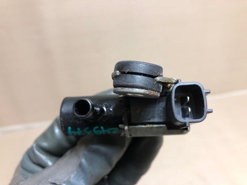 Клапан электромагнитный (вакуумный) X-TRAIL/ROGUE T32 13-20 2016 T32 2.5 QR25DE